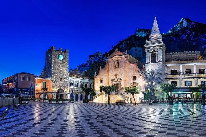 Tour ETNA-TAORMINA-ISOLA BELLA - Where you start in Catania, and how the schedule feels
