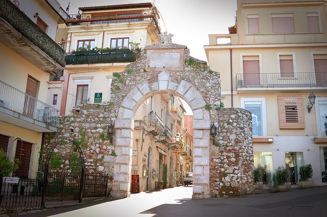 Tour ETNA-TAORMINA-ISOLA BELLA - Isola Bella: 2 hours of bay views and a baroque-at-sea mood