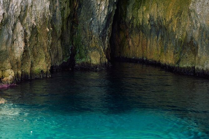 Tour of Ortigia and sea caves by boat in Syracuse - Leaving Ortigia: The Easy Meeting Point at Riva Forte Gallo