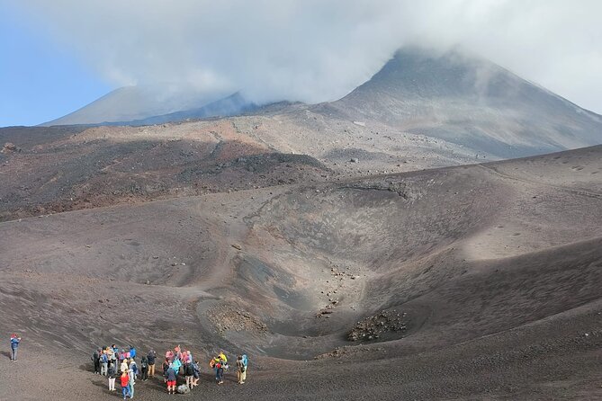 Tour to the Summit Craters of Etna 2920 meters with cable car and Jeep - The 2002/03 crater crest walk, and what you actually see