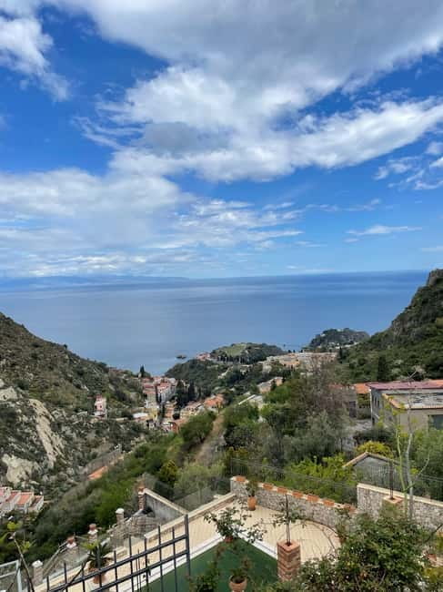 Tours Privato in Mini van Monte Etna e Taormina da Siracusa - Private Pickup From Syracuse, Then a Full Day in Motion