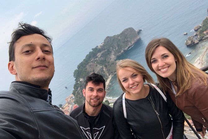 Transfer Messina Taormina and return by Van for small groups - The ride itself: AC, WiFi, bottled water, and safe driving