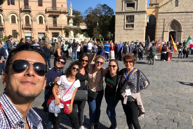 Transfer Messina Taormina and return by Van for small groups - Arriving in Taormina: dropped near the historic center gates