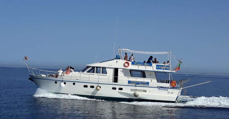 Trapani: Yacht Excursion to Levanzo and Favignana with Lunch - Snorkeling you can manage, with real targets to spot