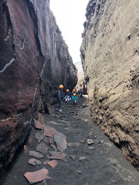Trekking at 3000 meters on Etna - Guides and gear that actually matter at altitude