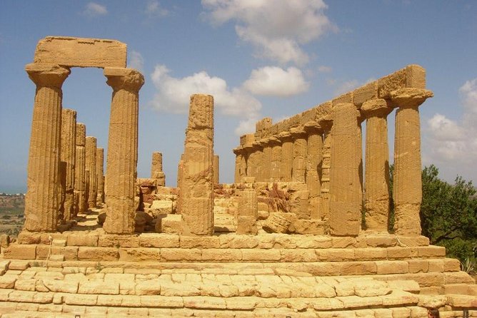 Valley of the Temples and Villa Romana del Casale Day Trip from Taormina - Should you book this Taormina to Agrigento and Villa Romana del Casale tour?