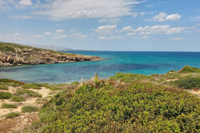 Vendicari Nature Reserve Tour - Walking from the main entrance to Pantano Piccolo
