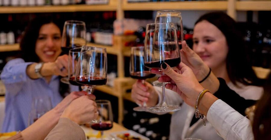 Wine tasting in Catania Historic center - Key points to know before you go