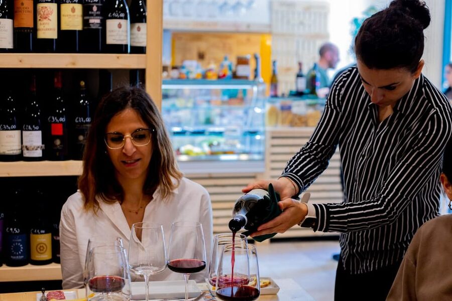 Wine tasting in Catania Historic center - Price and value: why $41 feels fair for what you get