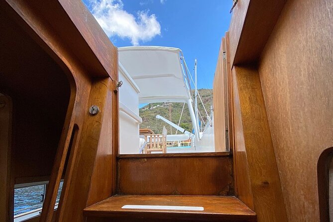 Yacht excursion Shalimar IV - Lunch on board: Trapanese comfort with simple structure