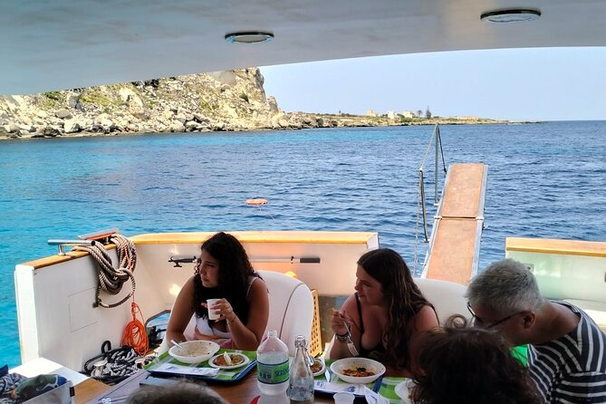 Yacht excursion Shalimar IV - Stop 5 and 6: Levanzo coves, then back to Trapani